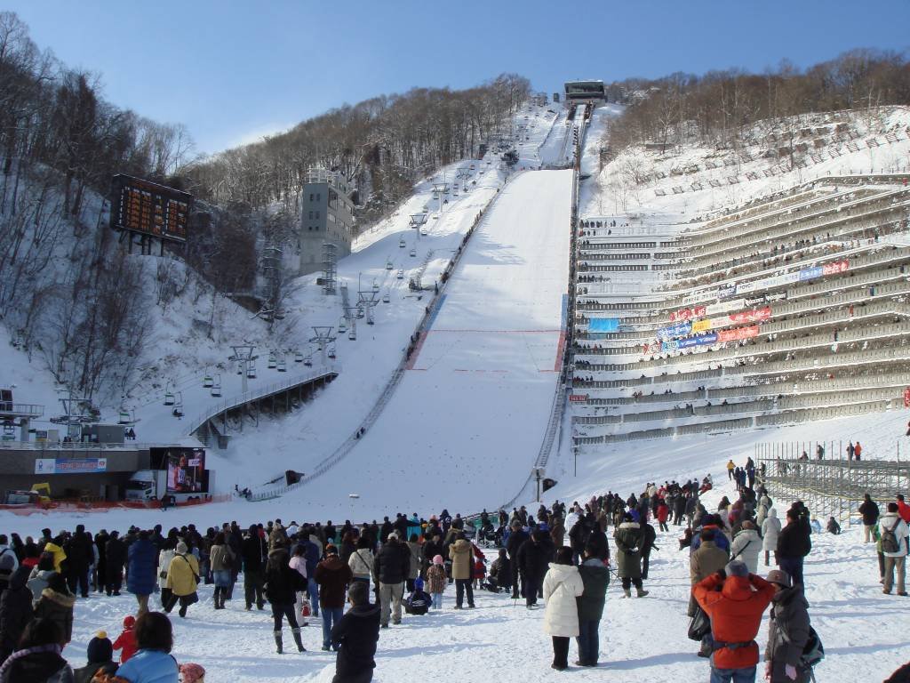 🎿 오쿠라야마 점프 경기장 이미지 5